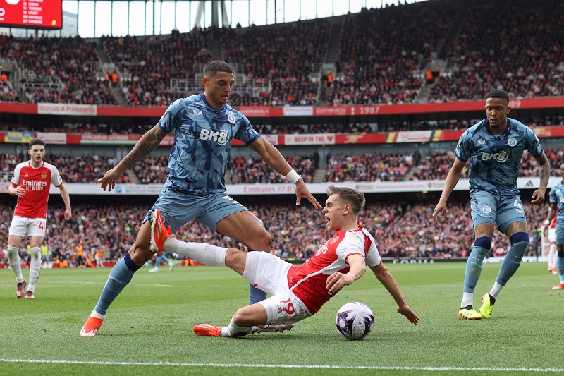 JACK GREALISH: ‘MAN CITY MAY MẮN KHI HƯỞNG LỢI TỪ ASTON VILLA’